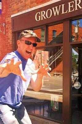 Growlers Pourhouse