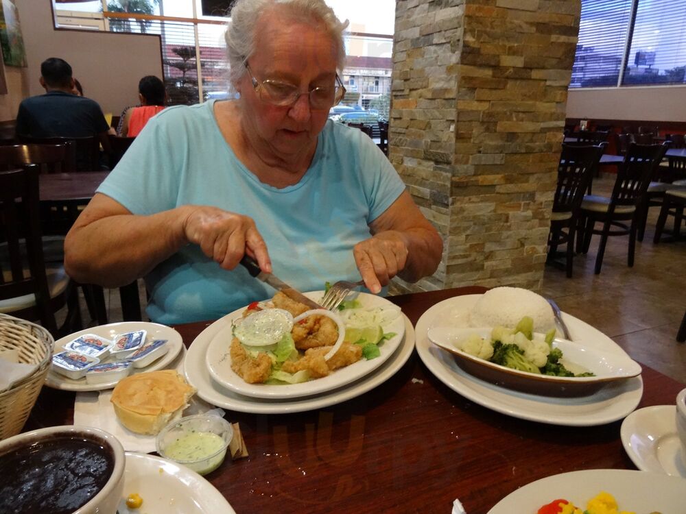 El Rinconcito Latino