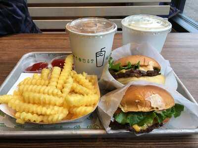 Shake Shack Central West End