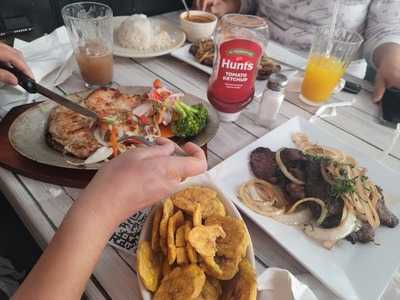 Parrilla Latina Restaurant