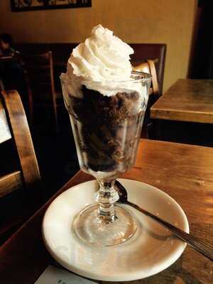 Cataldo's Restaurant & Pizzeria