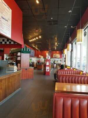 Fuddruckers