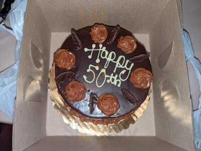 Cousin John's Cafe & Bakery