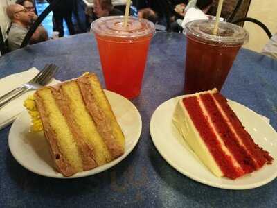 Cousin John's Cafe & Bakery