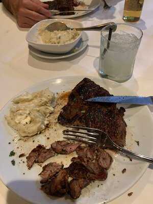 Fleming's Prime Steakhouse & Wine Bar