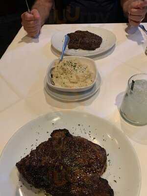 Fleming's Prime Steakhouse & Wine Bar