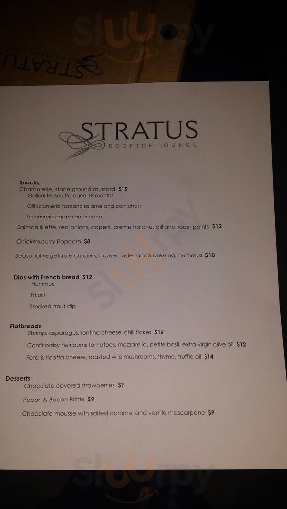 Stratus Lounge