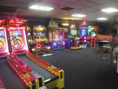 Blainbrook Entertainment Center