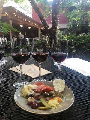 Dilworth Tasting Room