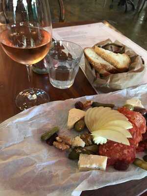 Dilworth Tasting Room