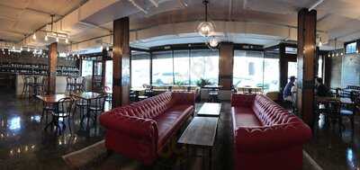 Dilworth Tasting Room