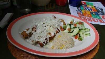 Casa Borrega: Fonda & Mezcaleria