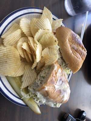 Chris' Deli Restaurant