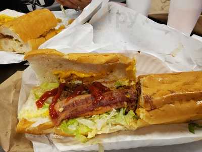 Gene's Po-boys