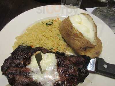 Claim Jumper Restaurants