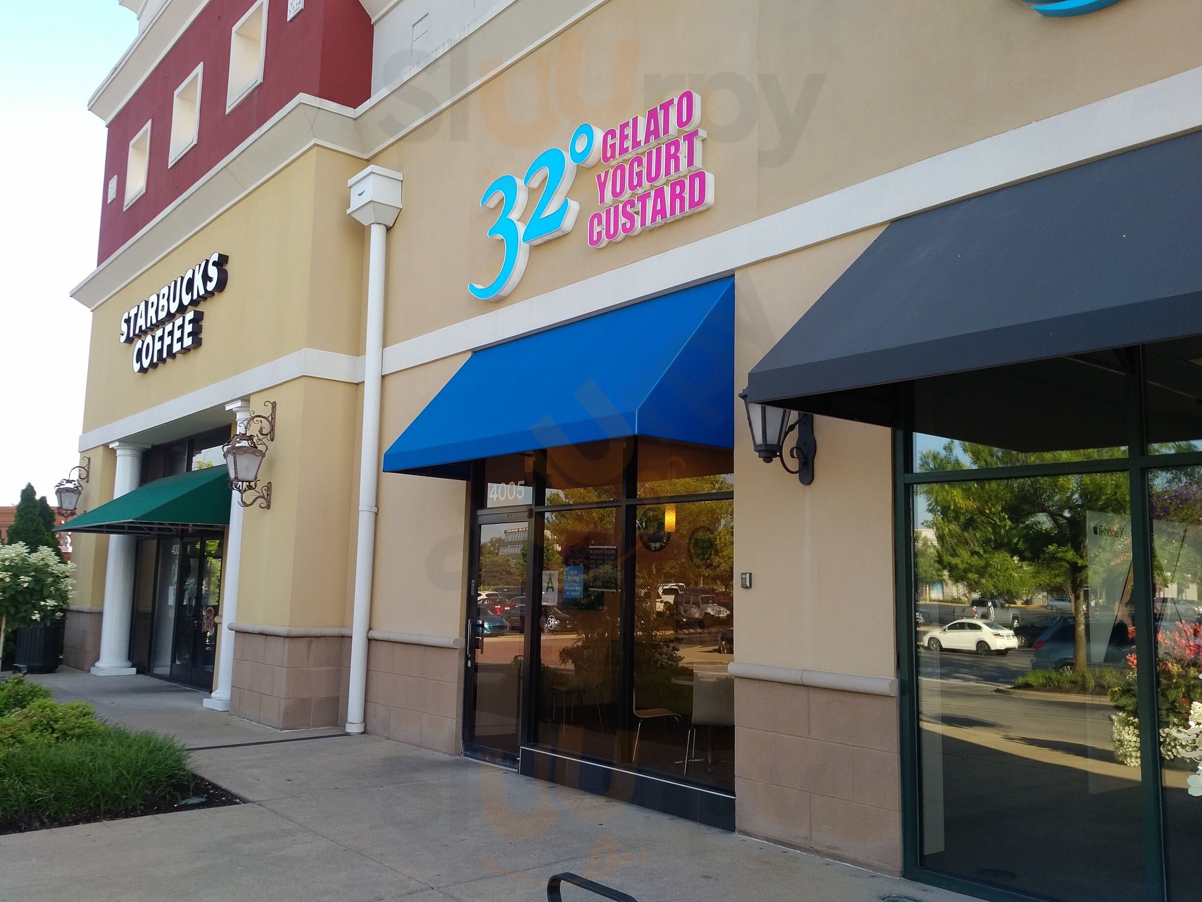 32 Degrees Frozen Yogurt