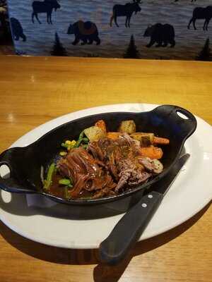 Twin Peaks Restaurants