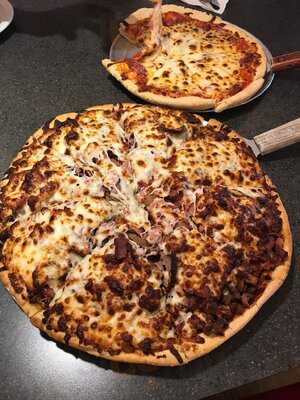 Bearno's Pizza Bowman Field