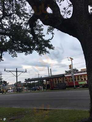 Theo's Pizza Mid City