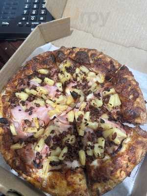 Godmother's Pizza & Subs