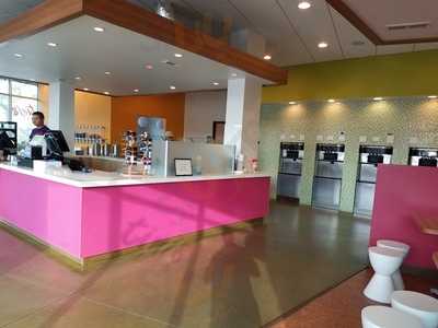 Tini's Frozen Yogurt Bar