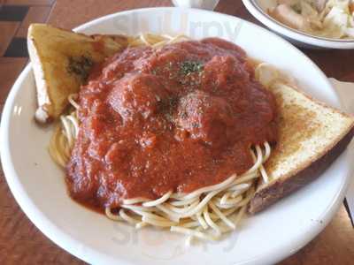 Luna's Deli Restaurant