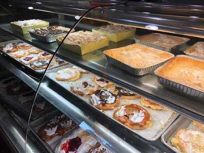 Mcarthur's Bakery Cafe