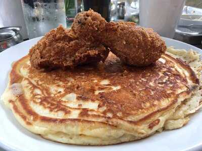 Grind Kitchen + Watering Hole