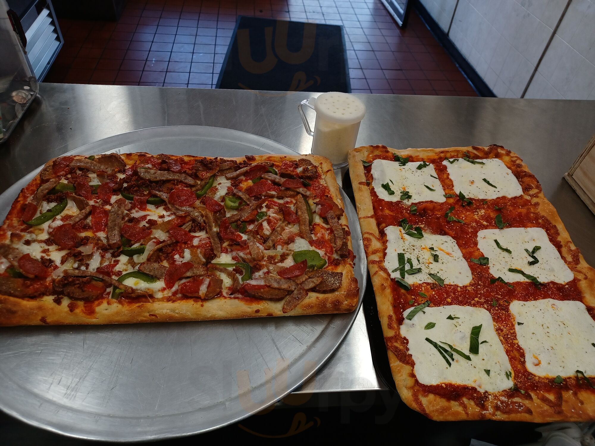 Morris Park Pizzeria