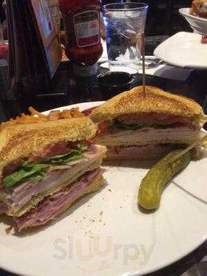 Wheelhouse Bar & Grill