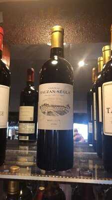 Mimosa Restaurant & Lounge