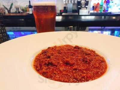 Moda Restaurant And Bar