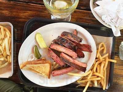 Riscky's Bar-b-q Azel Ave