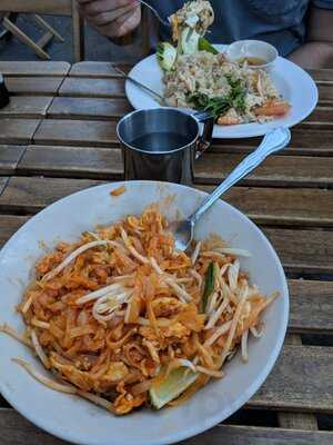 Meesen Thai Eatery