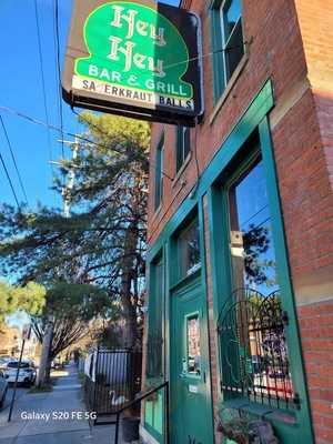 Hey Hey Bar & Grill