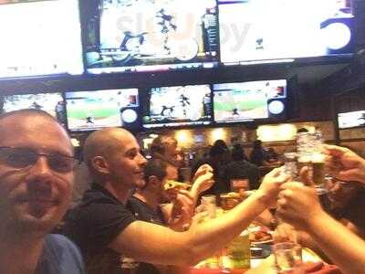 Twin Peaks Restaurants