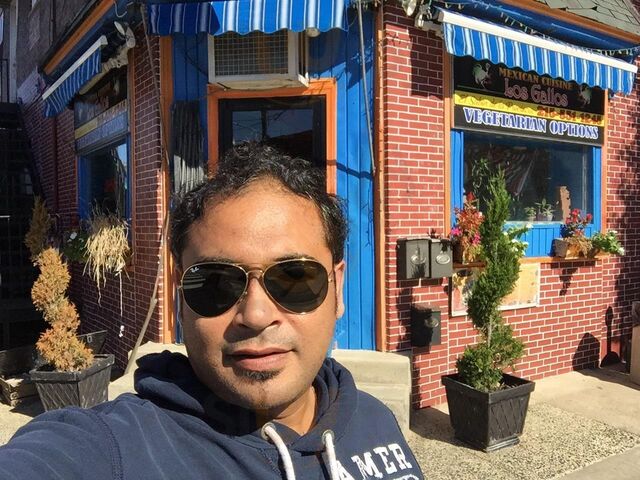 Los Gallos Mexican Taqueria