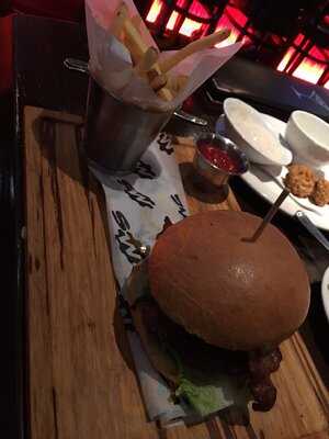 Stone Werks At Lincoln Heights