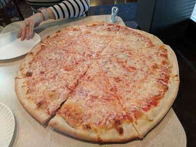 Dominic's Ny Pizzeria