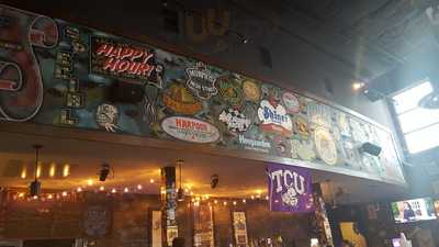 Barcadia Bar & Grill