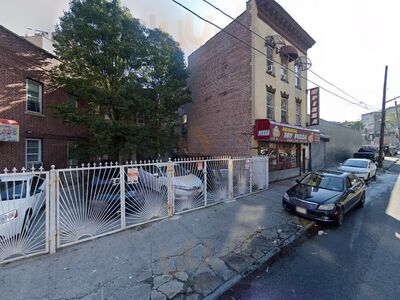 Famous Anthonys Pizzeria