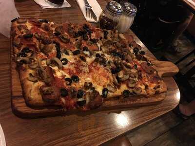 Four Kegs Sports Pub