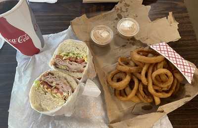 California Burgers And Deli