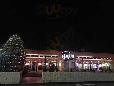 Hal's Bar And Grill
