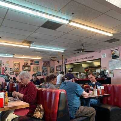Omelet House 50's Diner