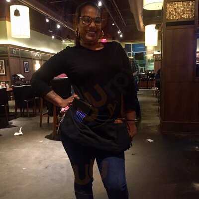 Bar Louie - North Shore