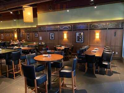 Bar Louie - North Shore