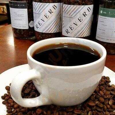 Mojo Books & Records Cafe