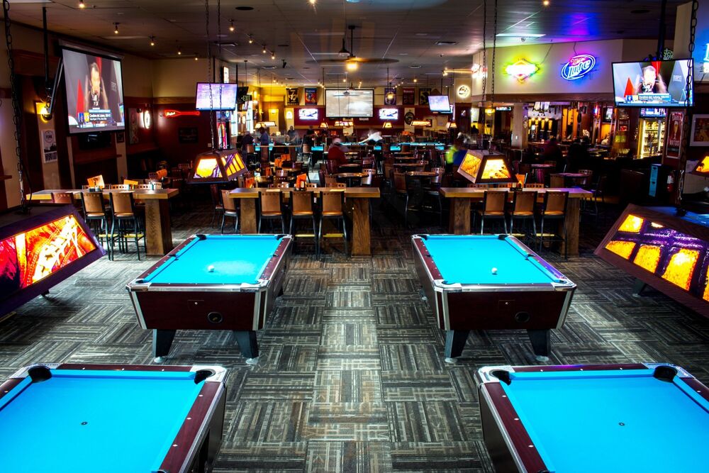 Brass Rail Sports Bar & Grill