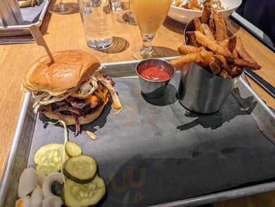 Trillium Restaurant And Brewery